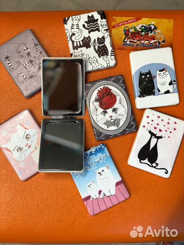 Зеркальце карманное