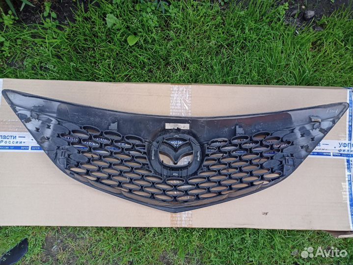 Решетка радиатора Мазда 3 bk хэтчбек