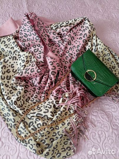 Шарфы и палантины