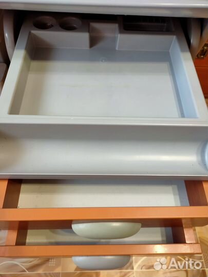 Растущий стол и стул Дэми