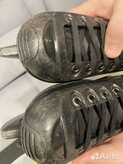 Коньки хоккейные