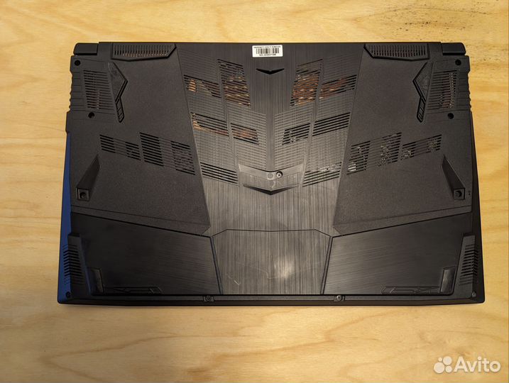 Msi gf75 thin 17.3 i7-10750h, GTX 1660 Ti