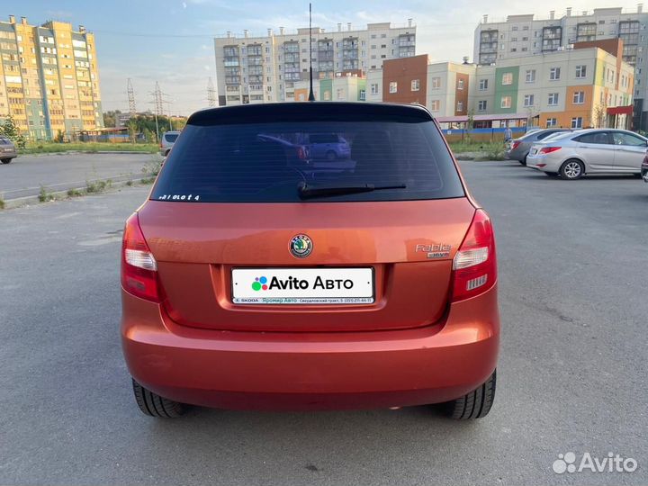 Skoda Fabia 1.6 AT, 2009, 135 000 км