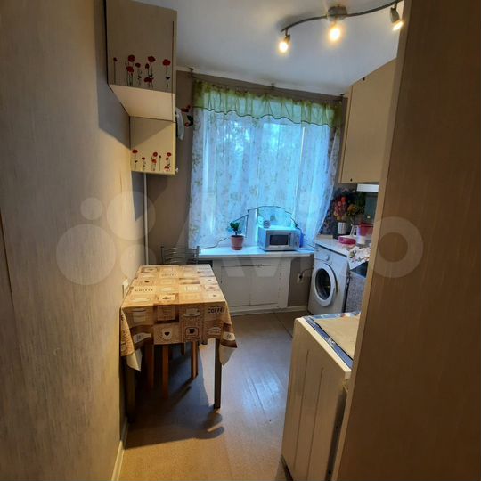 Доля в 1-к. квартире, 48 м², 4/5 эт.