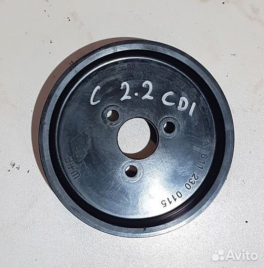 W202 Mercedes C Шкив насоса гур A6112300115