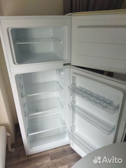 Холодильник dexp