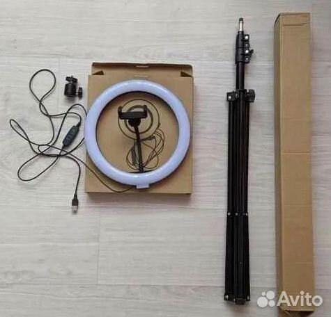 Кольцевая лампа 26см со штативом 210см