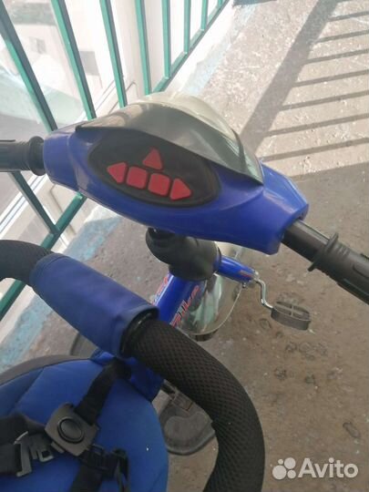 Детский трехколесный велосипед бу