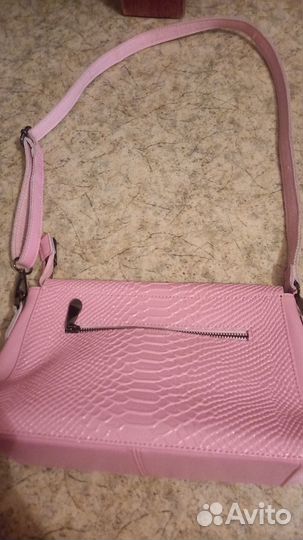 Сумка под рептилию розовая кожа