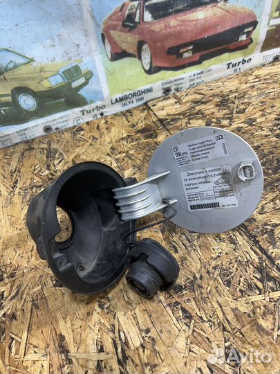 Лючок бензобака Фольксваген Поло 5 седан