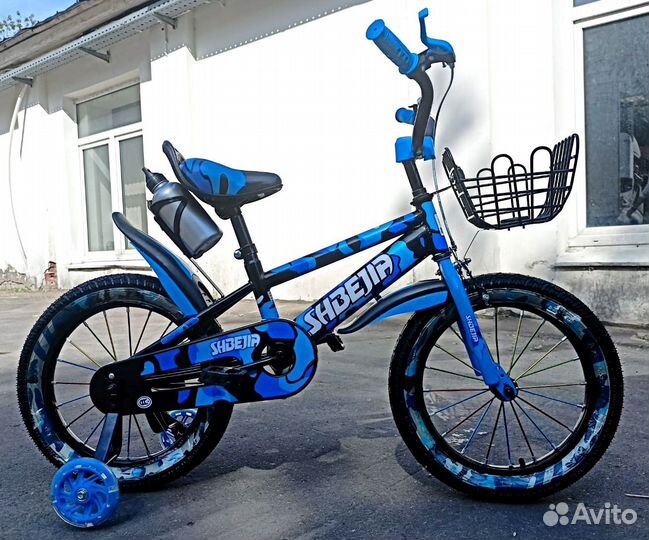 Детский велосипед четырехколесный 16 размер колес