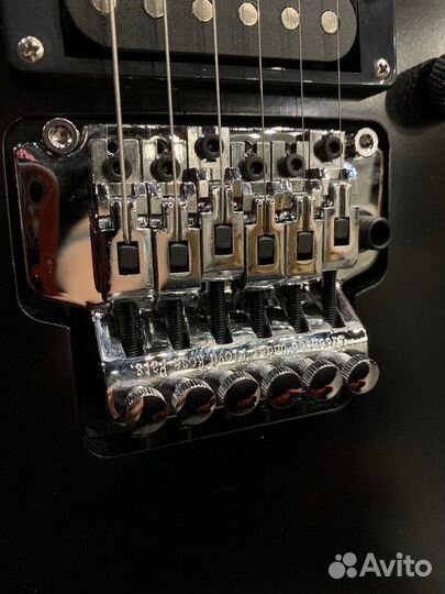 Электрогитара с Floyd Rose HHS + Стильный Комбик