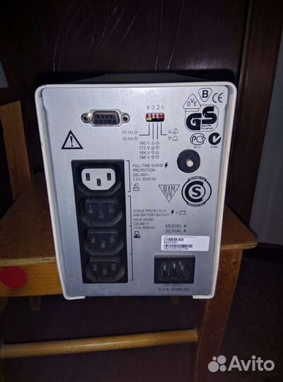 Рабочий ибп APC Back-UPS 650