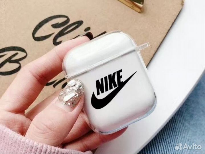 Беспроводные наушники apple airpods