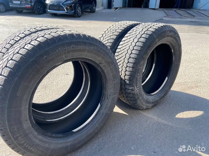 Continental ContiIceContact 235/65 R17