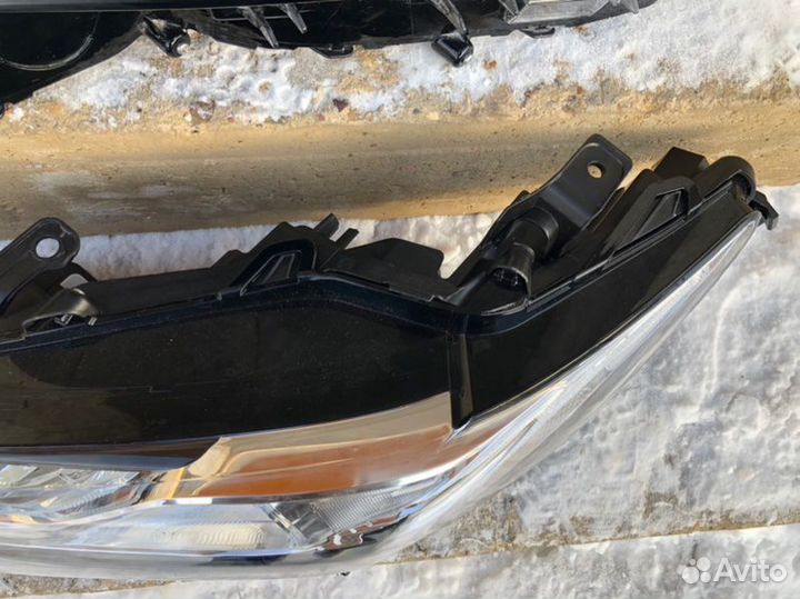 Фара передняя левая Toyota Camry V70 2017-Нв