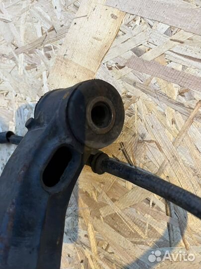 Рычаг задний левый Mercedes W638 Vito