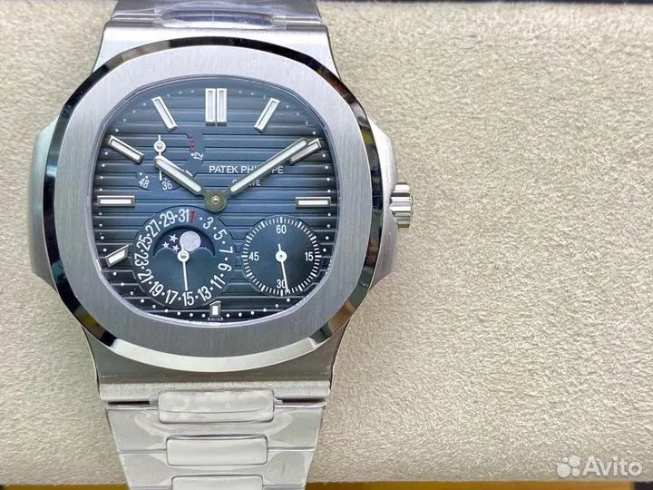 Часы Patek Philippe Nautilus Moophase