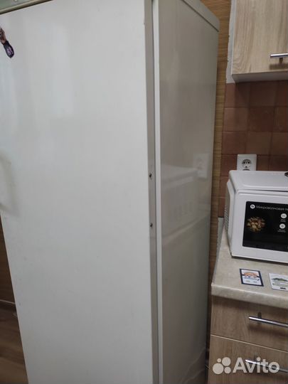 Холодильник stinol