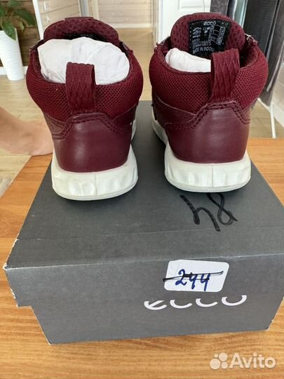 Ботиночки детские ecco