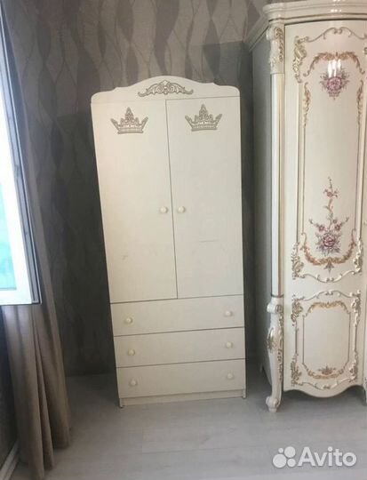 Шкаф детский двухсекционный