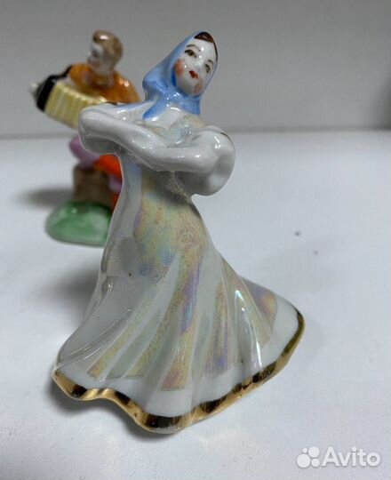 Фарфоровые статуэтки 