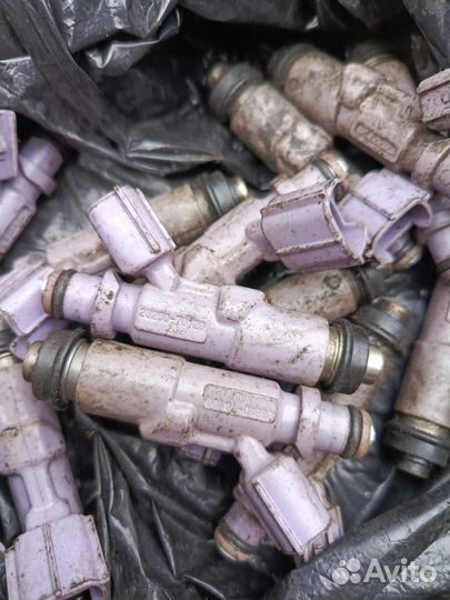 Инжектор toyota