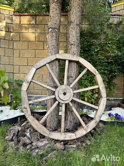 Большое колесо от телеги 90 см. Декор для дома