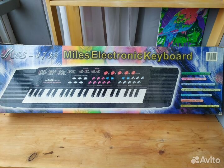 Синтезатор, Miles-3738, бу, в рабочем состоянии