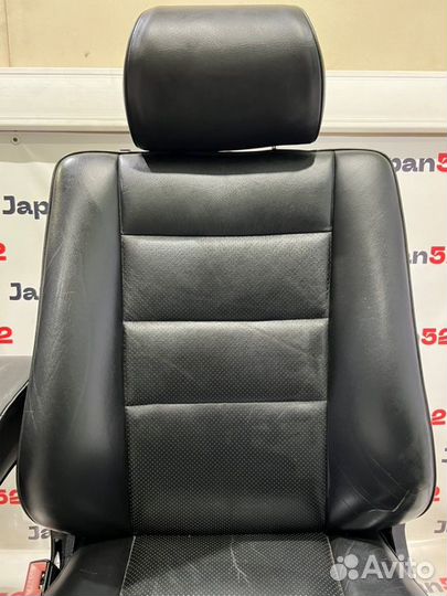 Сиденья передняя Mercedes-Benz E320 W124 104.992