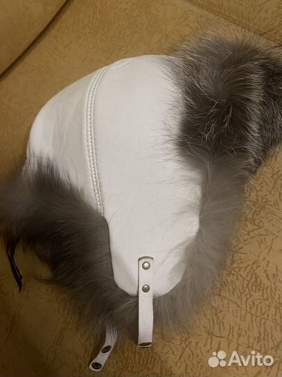 Шапка с мехом песца