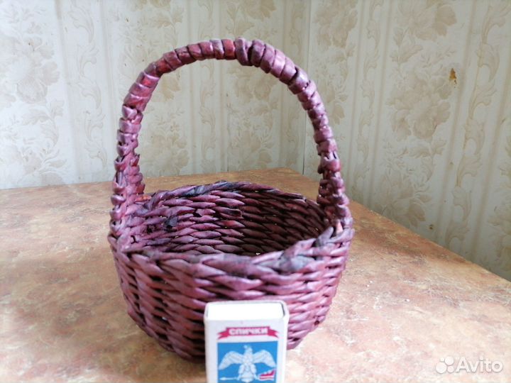 Плетеные корзинки из бумажной лозы