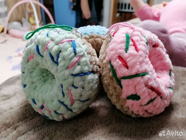 Брелок пончик