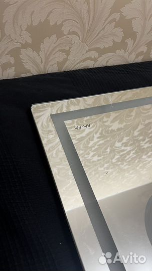 Зеркало с подсветкой для ванной