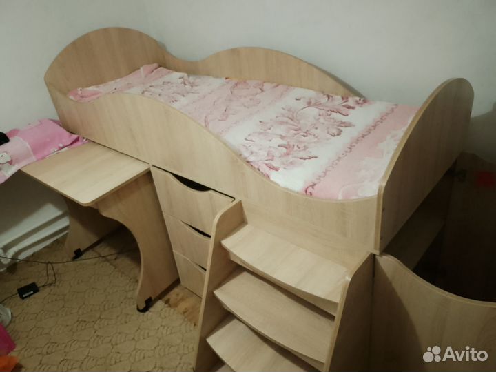 Кровать чердак