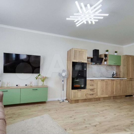 2-к. квартира, 61 м², 1/9 эт.