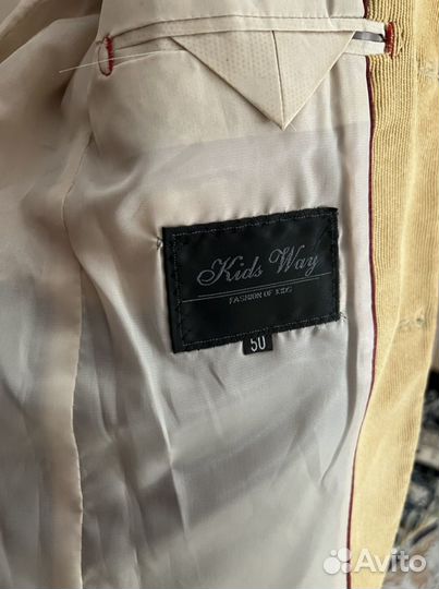 Костюм тройка(пиджак, жилет, брюки)