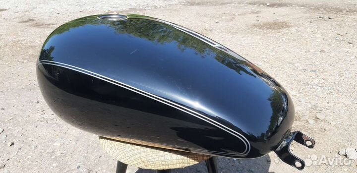 Топливный бак Sportster 1200С. Инжектор