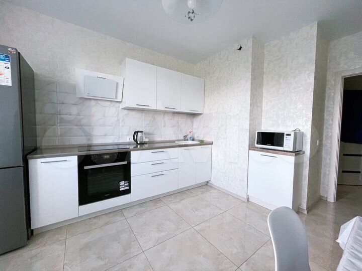 1-к. квартира, 42 м², 8/25 эт.