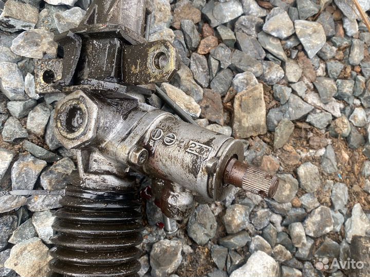 Рулевая рейка daihatsu yrv 1.3 АКПП