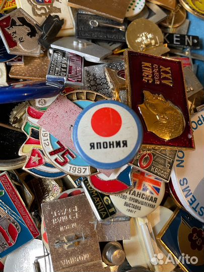Значки СССР ГДР много