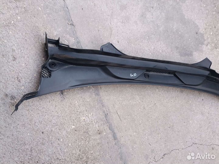 Планка обтекателя (жабо) BMW 5' G30