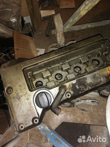 Клапанная крышка Mercedes двс m111