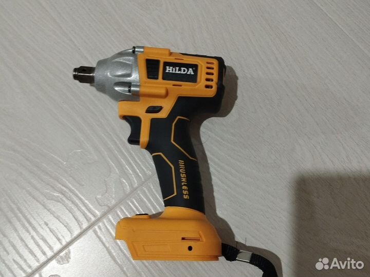 Гайковерт аккумуляторный hilda