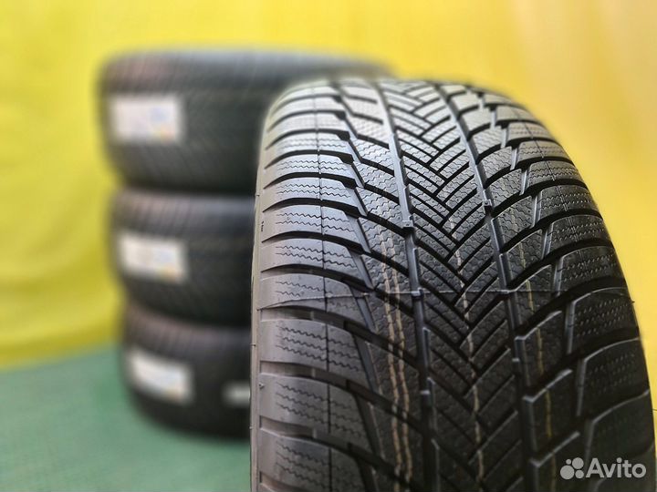 Bridgestone Blizzak LM-001 285/45 R21