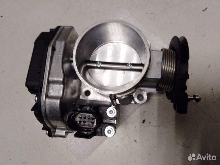 Заслонка дроссельная электрическая Audi A4 B5