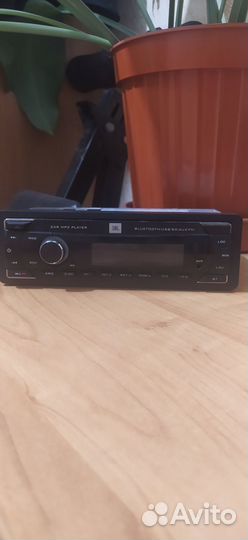 Автомагнитола JBL Celebrity 100