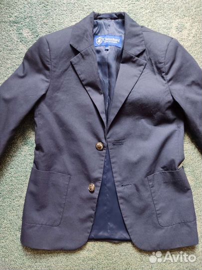 Пиджак, рубашки р. 128 на первоклашку