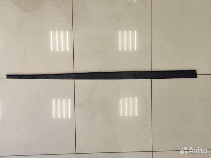 Накладка порога левая Duster