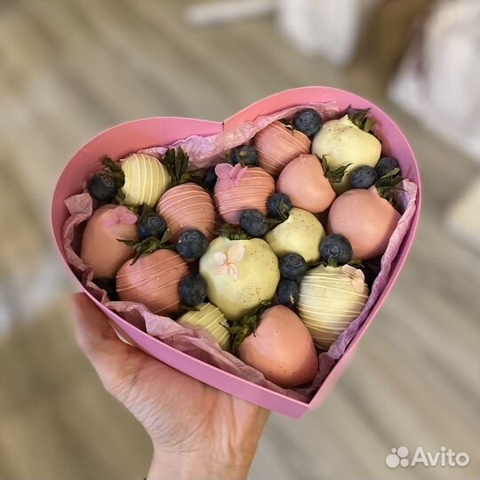 Клубника в шоколаде наличие